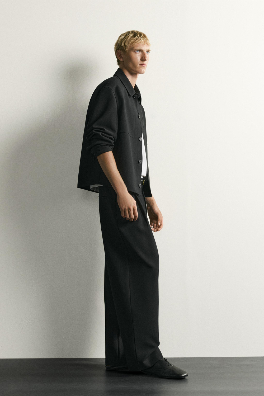 БРЮКИ RELAXED FIT СО СКЛАДКАМИ — ZARA · 8281/740