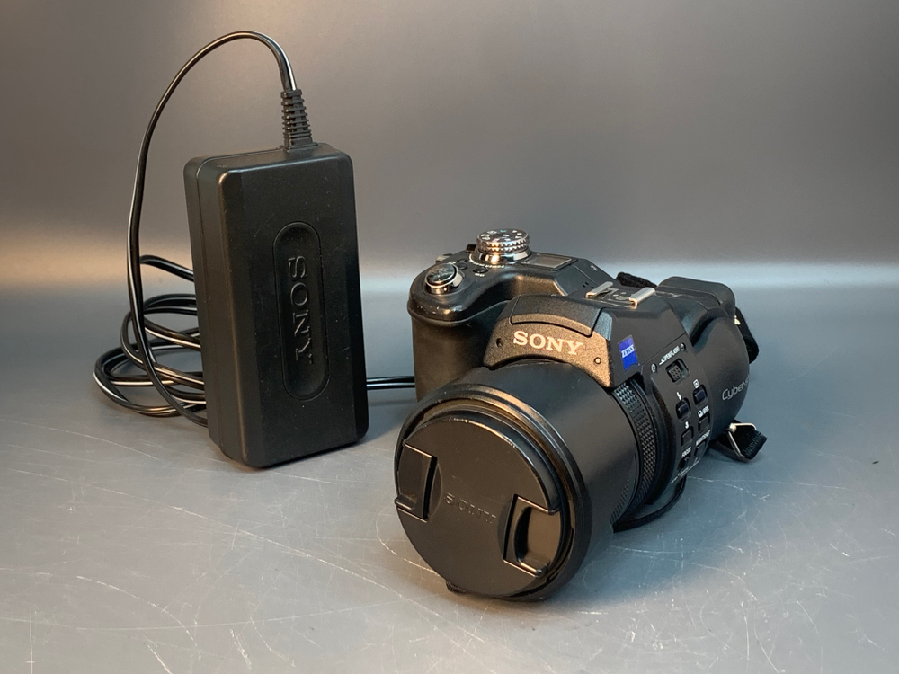 Sony DSC-F828