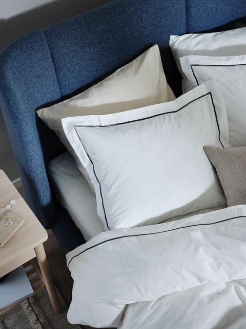 Комплект постельного белья IKEA SILVERTISTEL (СИЛВЕРТИСТЕЛ), Двуспальный, Белый, 240x220, 50x80 см