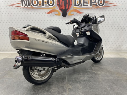 Suzuki Skywave 650 , 2002