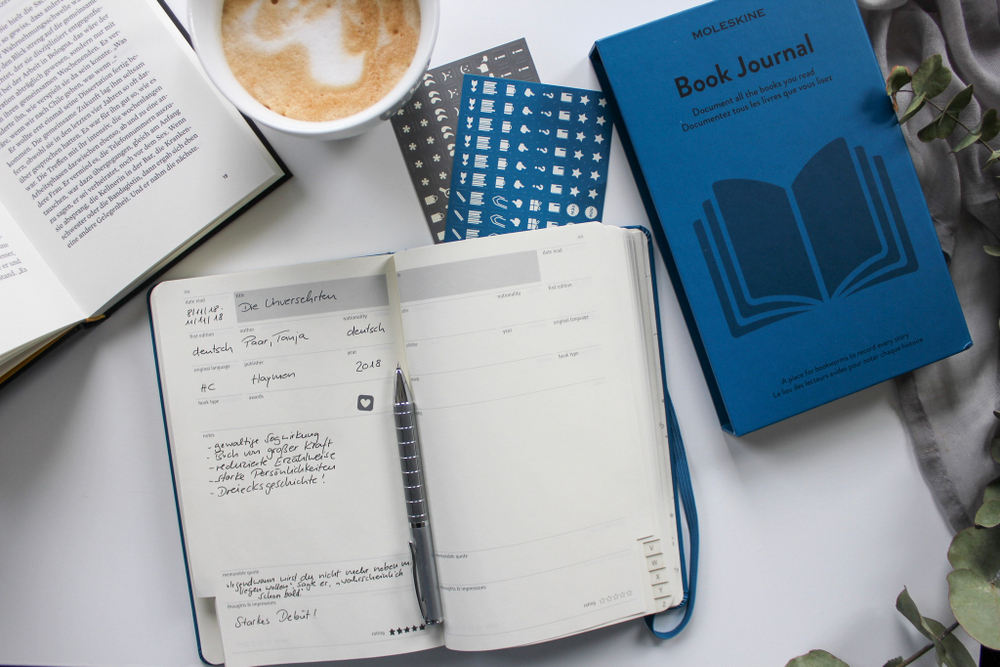 Блокнот Moleskine PASSION BOOKS Large 130х210 мм 400 стр голубой (PASBOOK)