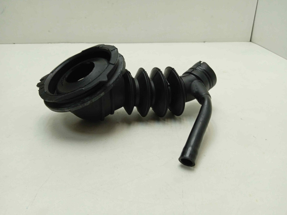 WIS24140OE/47 кт173 Сливной патрубок для стиральной машины Bosch WIS24140OE/47 б/у