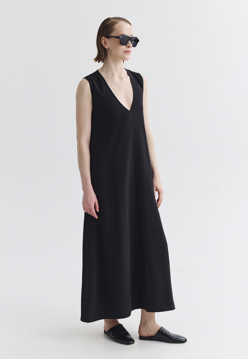 Платье черное