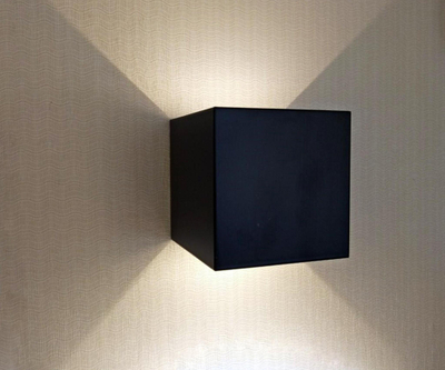 08585,19(3000K) Светильник Куб черный w10*10 h10 Led 6W (3000K) IP65