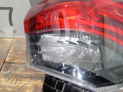 Фонарь задний правый Toyota Highlander 4 (U70) 19-нв Б/У Оригинал 815500E291