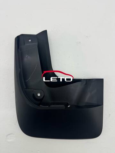 Брызговик правый PZ320-48021 PZ32048021