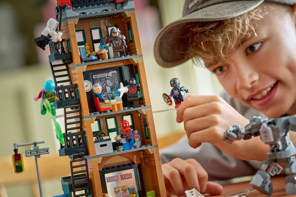 Конструктор LEGO Marvel 76342 Spider-Man vs. Mysterio: The Daily Bugle