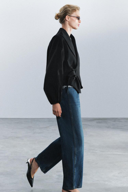 ZARA КОРОТКАЯ КУРТКА С ПРЯЖКОЙ — ZW COLLECTION, ЧЕРНЫЙ