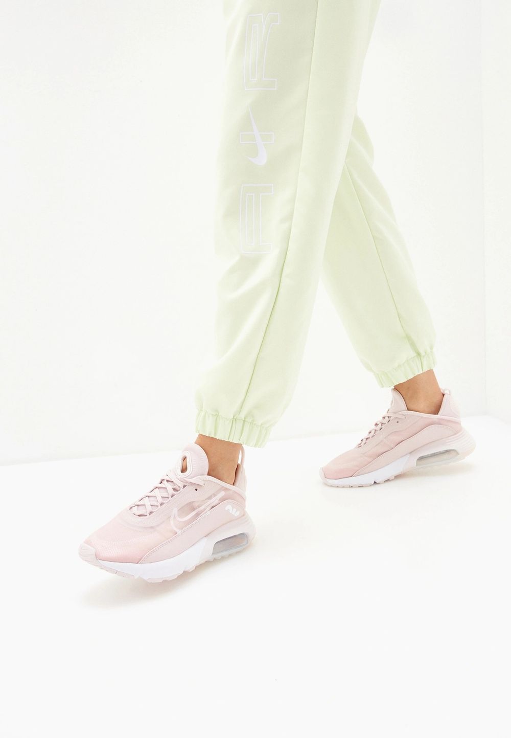 Кроссовки женские NIKE W AIR MAX 2090