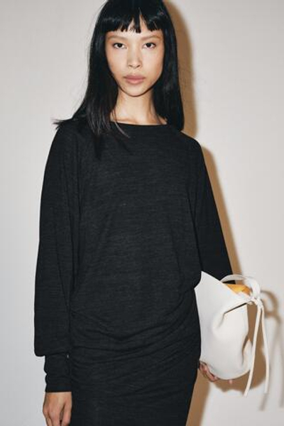 ДЛИННАЯ ФУТБОЛА СО СБОРКАМИ — ZARA