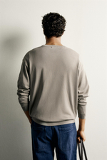 БАЗОВЫЙ СВИТЕР КЛАССИЧЕСКОГО КРОЯ — ZARA