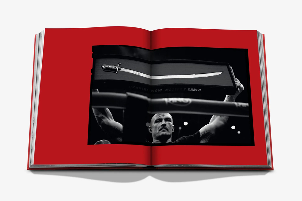 Assouline Книга UNDISPUTED: USYK VS. FURY на английском языке