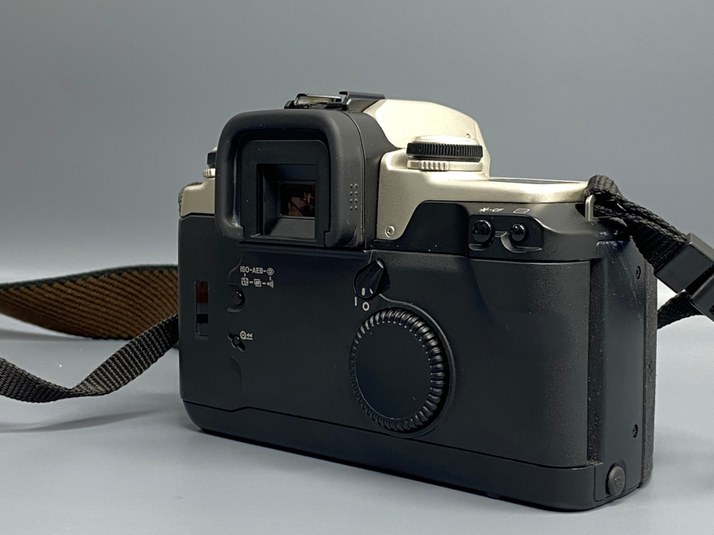 Canon EOS 50E + EF 28-80mm f/3.5-5.6 IV USM