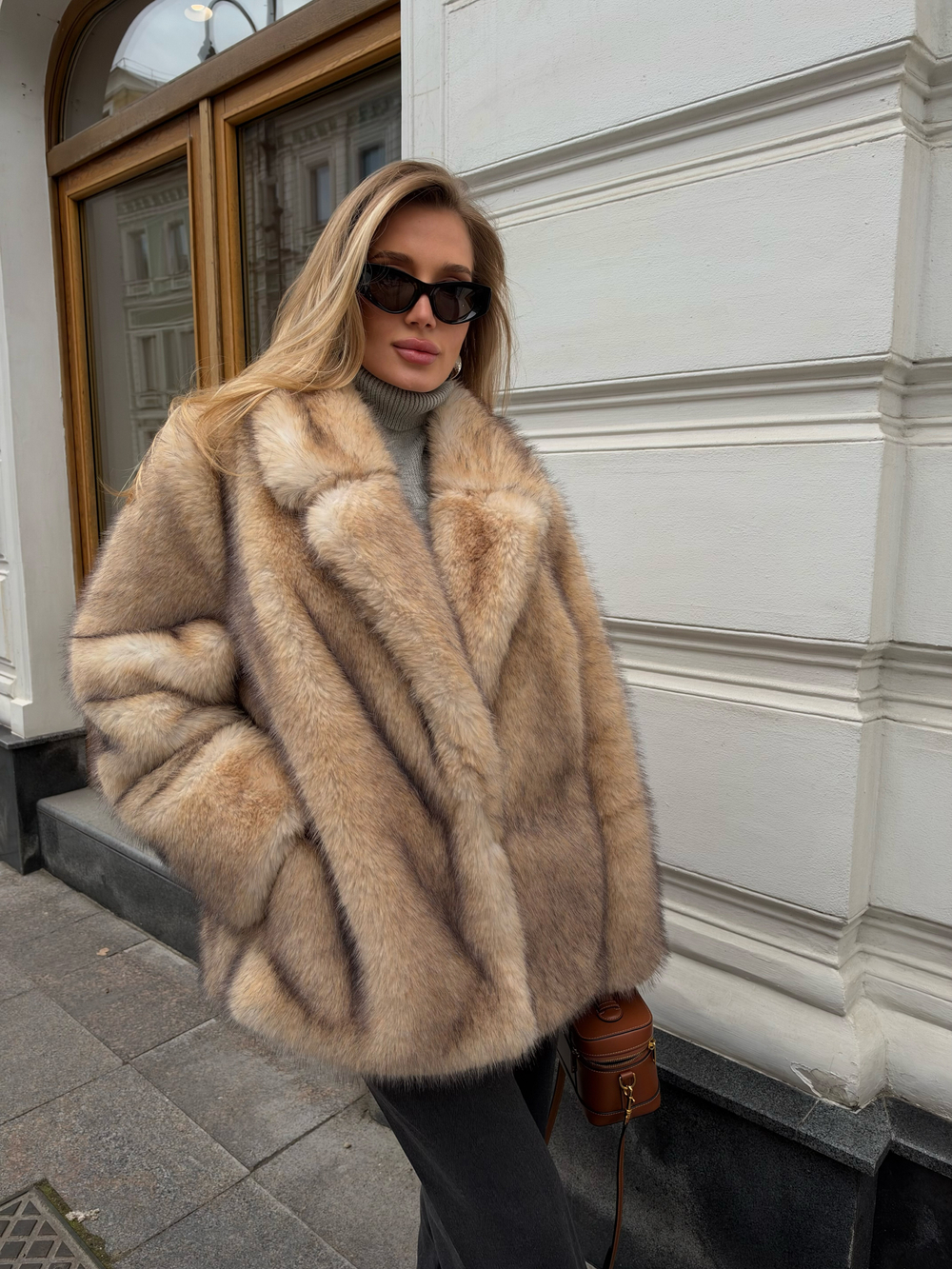 Шуба из эко меха Даниель золотистый песец
