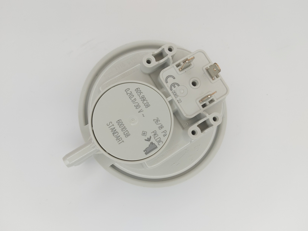 Реле давления воздуха (26/18 Pa) BOSCH Gaz 7000W (арт. 87160127530)