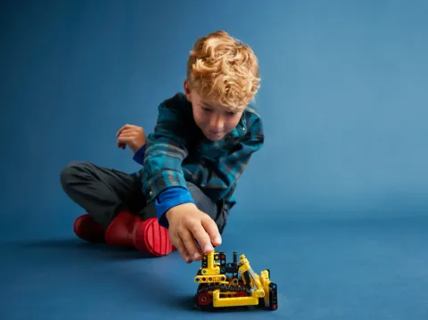 Конструктор LEGO Technic 42163 Сверхмощный бульдозер