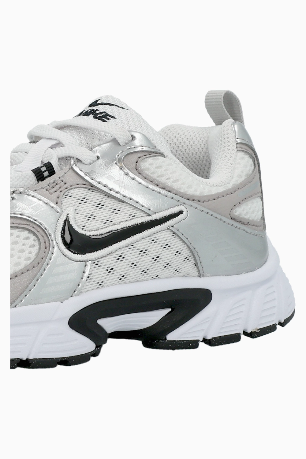 Кроссовки Nike V5 RNR Junior - белый