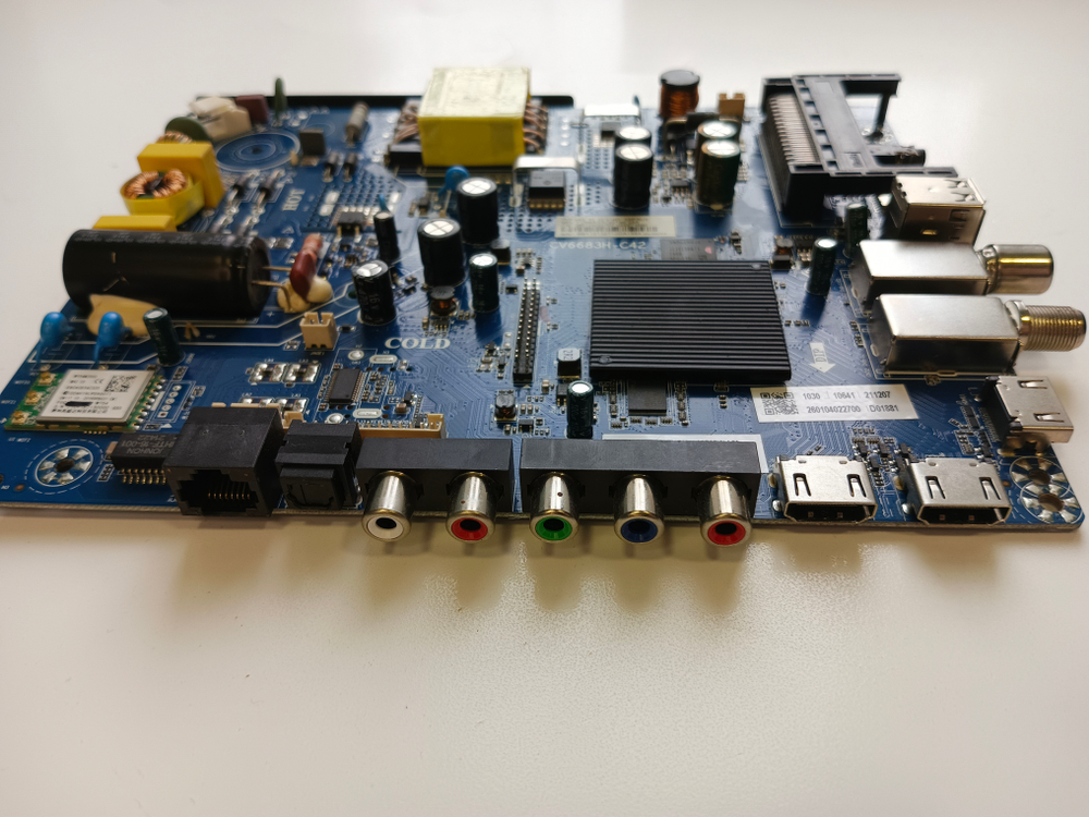 CV6683H-C42 main board для HEC R1 32 S HD