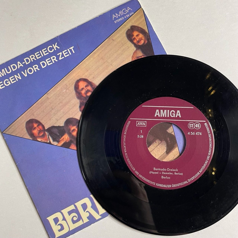 Винтажная виниловая пластинка LP Berluc Bermuda-Dreieck, Fliegen Vor Der Zeit (ГДР 1981) 7 дюймов, 45 RPM, Single