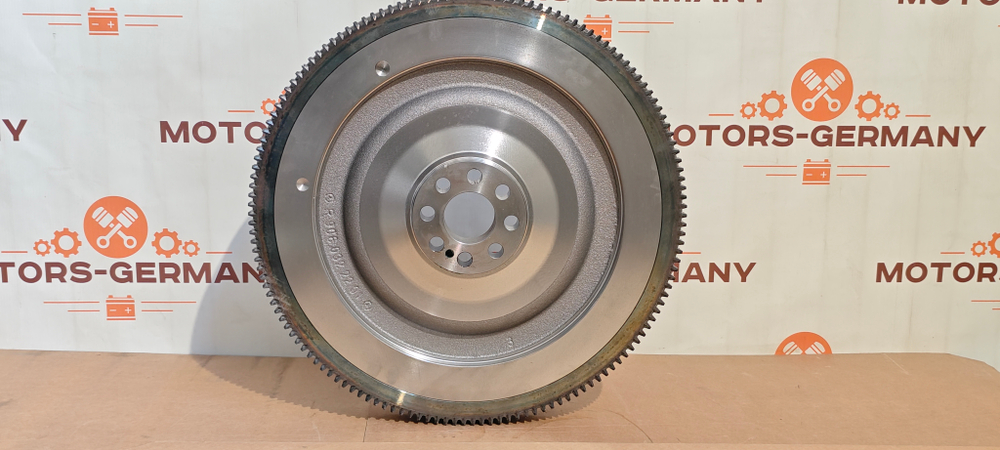 Маховик R9060322201 ponsse OM906.991