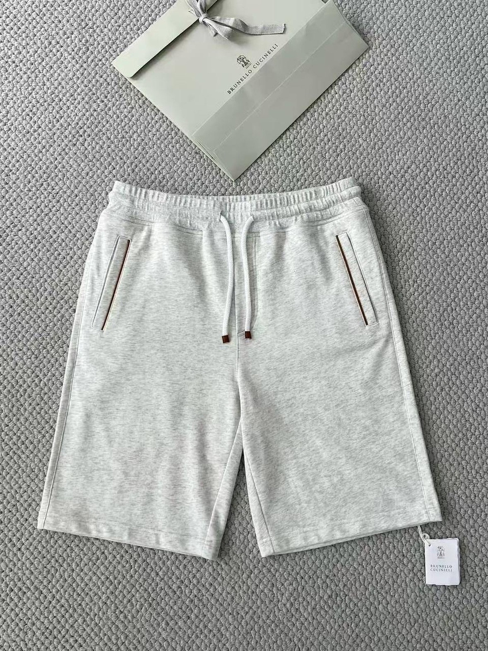Летний костюм Brunello Cucinelli