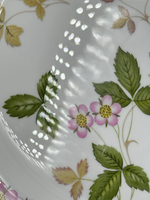Тарелка 27,5см Wedgwood, Wild Strawberry