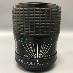 Sigma 35-70mm 2.8-4 M42 со слегка долгой диафрагмой.