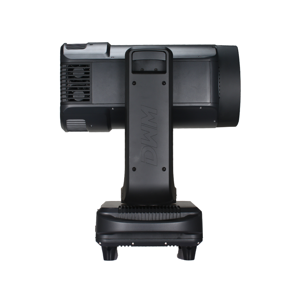 Quatro blade LE680 BSWF IP66 — гибридная вращающаяся голова BSWF 4 в 1 с защитой IP66