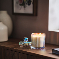 IKEA RÄFFELBJÖRK  (ИКЕА РЭФФЕЛБЙЁРК)  -  Свеча ароматическая в стекле с крышкой - роза и жемчужная гвоздика, 50 ч