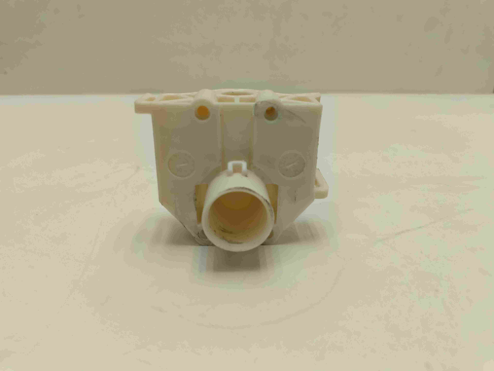LS60840L кт224 Крепление амортизаторов для стиральной машины AEG LS60840L б/у