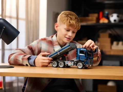 Конструктор LEGO Technic 42203 Самосвал