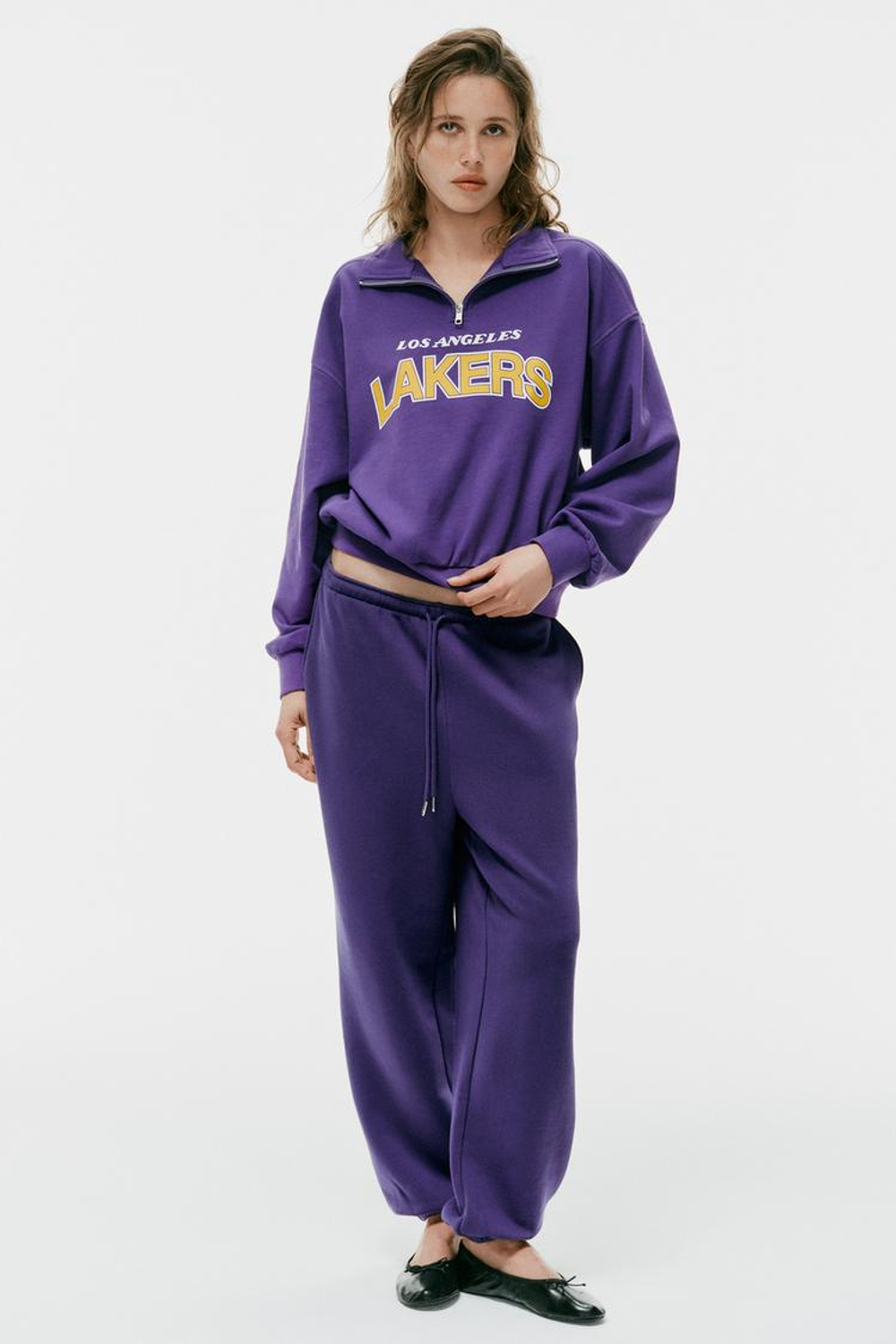 ZARA ТОЛСТОВКА NBA LOS ANGELES LAKERS, ЛИЛОВЫЙ