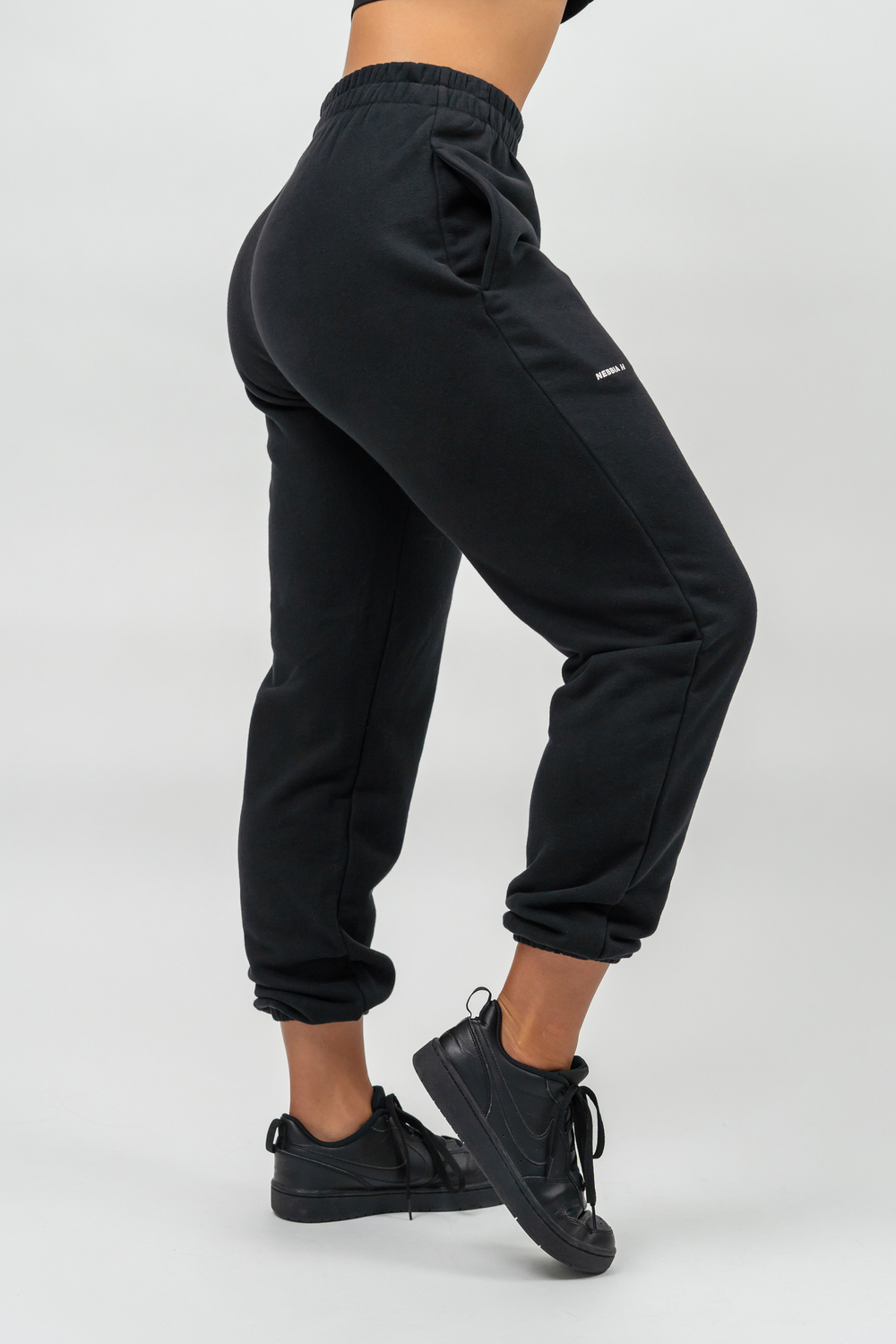 Спортивные брюки OVERSIZED JOGGERS WITH POCKETS GYM TIME 281 Черный