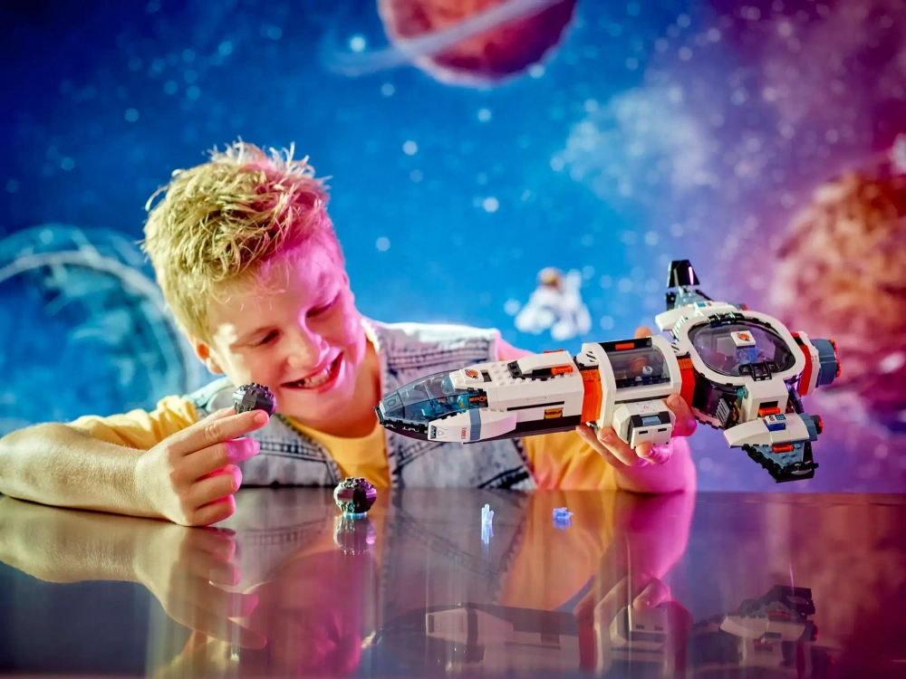 Конструктор LEGO City 60446 Модульный галактический космический корабль