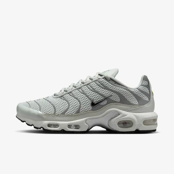 Кроссовки женские NIKE W AIR MAX PLUS