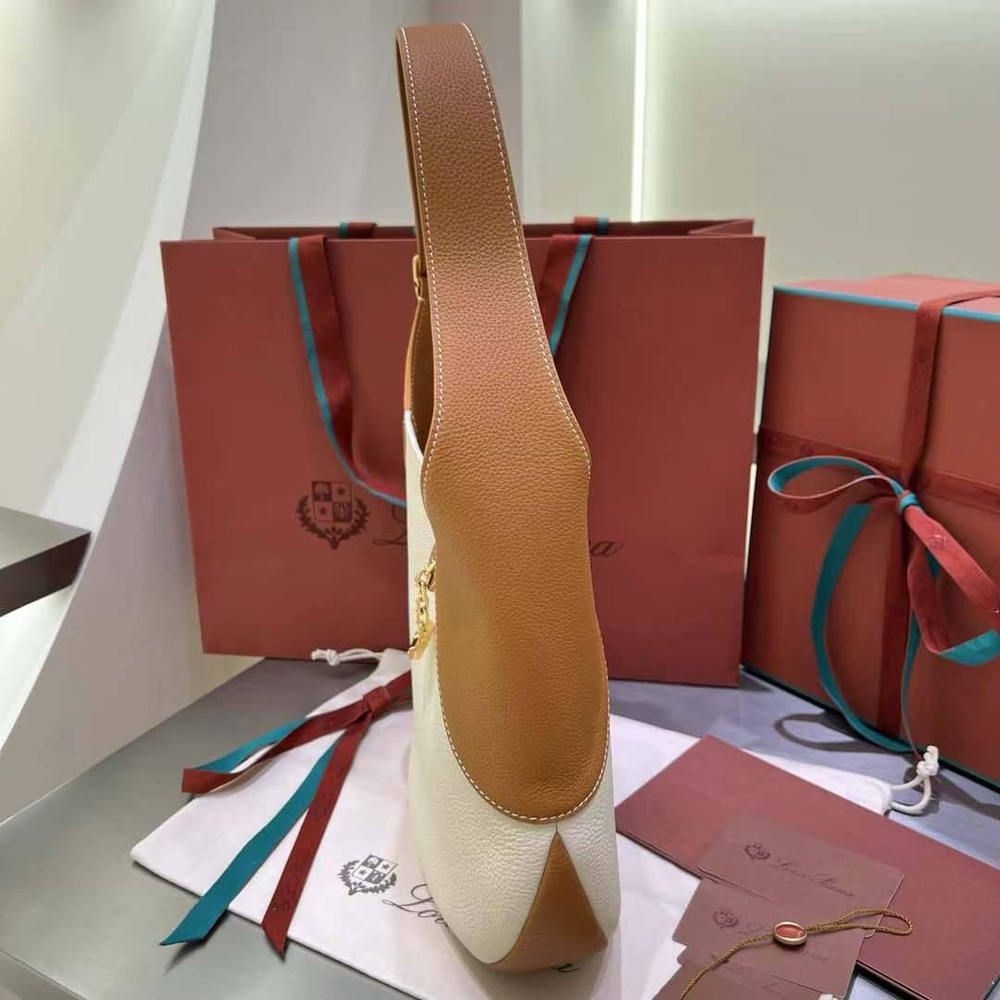 Сумка Loro Piana Bobbin Bag