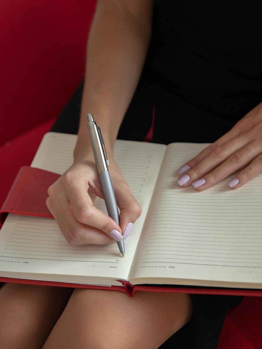 Подарочный набор с гравировкой: Ежедневник (цвет на выбор) и ручка Parker Jotter XL Grey CT