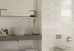 Плитка Alma Ceramica TWA11RXN004 Roxana 20x60 бежевая глянцевая рельефная / полосы