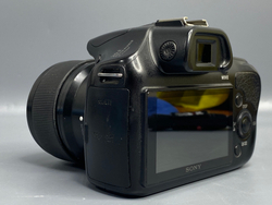 Sony Alpha A3500 Kit 18–50mm — 55 500 кадров (не заряжается через micro-USB)