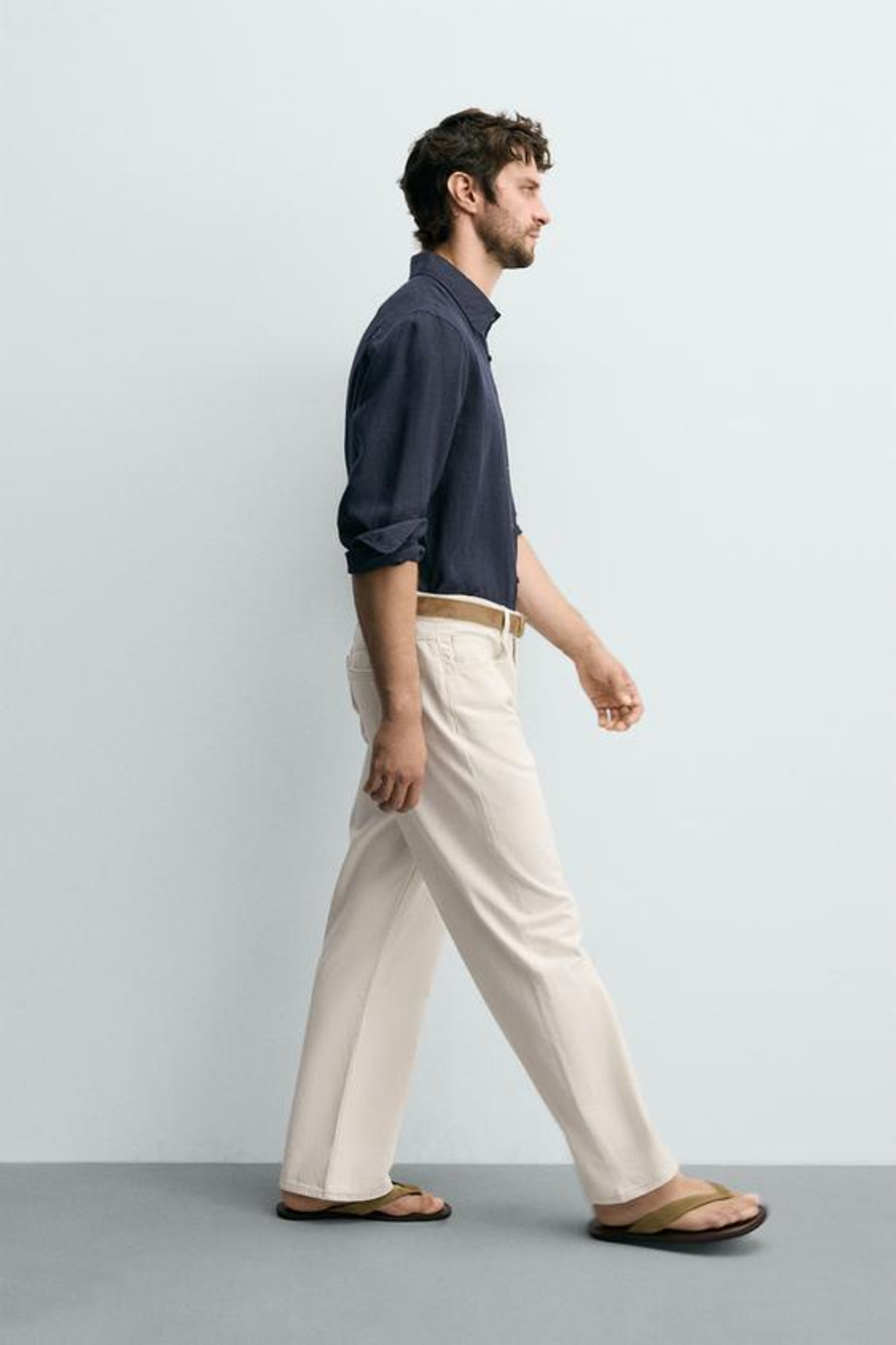 ZARA ДЖИНСЫ STRAIGHT FIT, ЖЕЛТОВАТО-БЕЛЫЙ