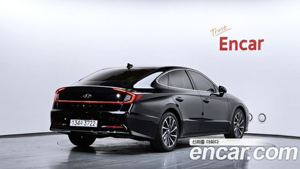 Hyundai Sonata 2.0 — 2023