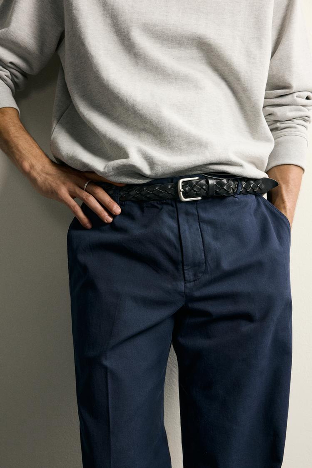 ZARA БРЮКИ RELAXED FIT С ЭФФЕКТОМ ПОТЕРТОСТИ, СИНИЙ