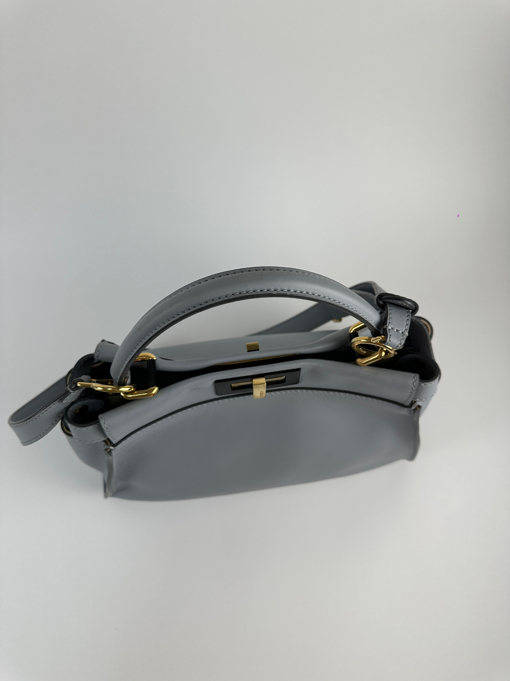 Сумка Fendi Peekaboo medium