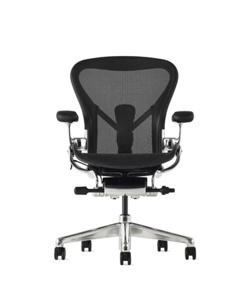 Кресло Herman Miller Aeron Black Onyx Polished Aluminium, размер B