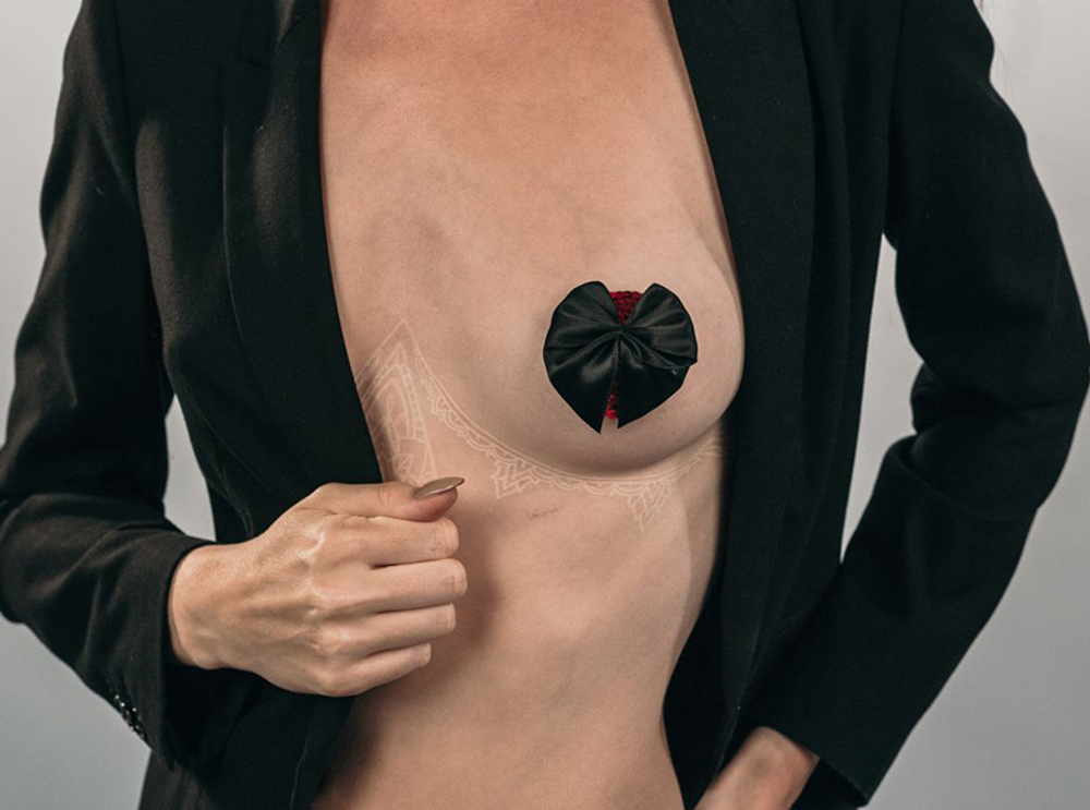 Красные пэстисы с черными бантиками Lola Pasties Burlesque Blaze Black 3637-01lola