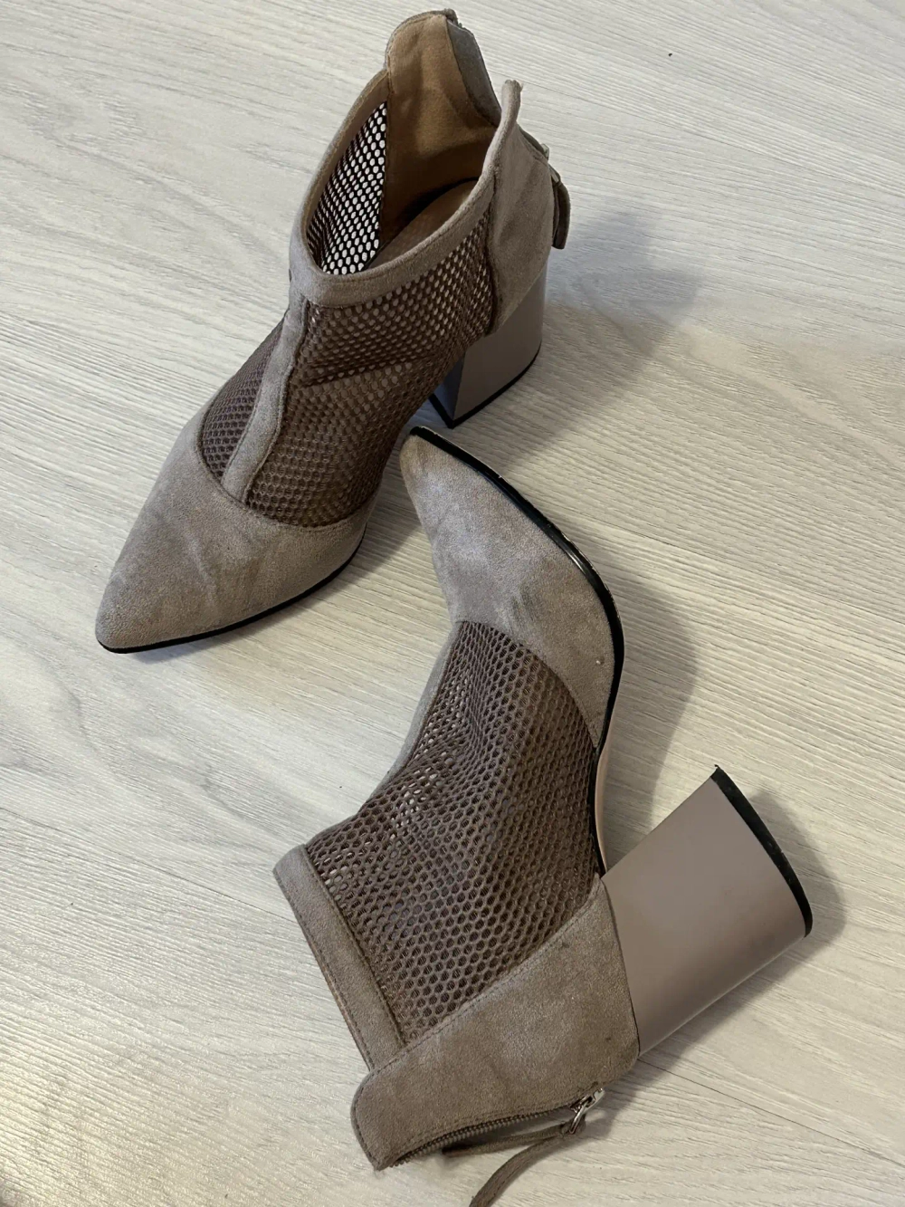 Женские ботильоны-сетка из замши Gold Heels на каблуке, серо-бежевые, размер 35