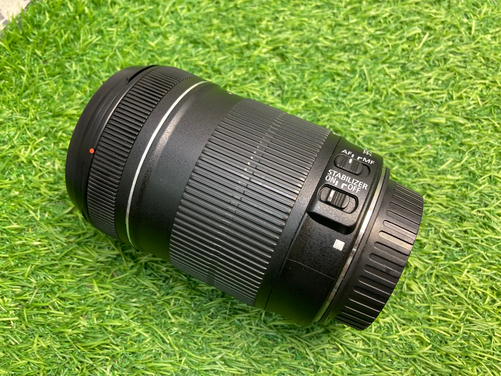 Canon EF-S 18-135mm 3.5-5.6 IS