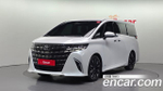 Toyota Alphard 2.5 HEV Executive AWD — 2025