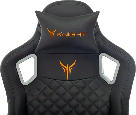 Кресло игровое Knight Outrider черный ромбик экокожа с подголов. крестов. металл