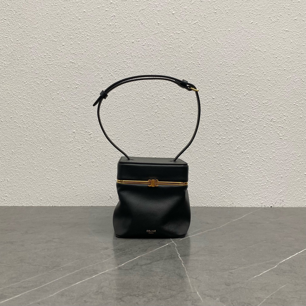Cube in Supple